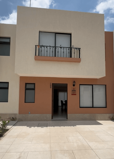 Fachada de casa modelo Aruma en Punta Mixe Residencial en León, Gto.